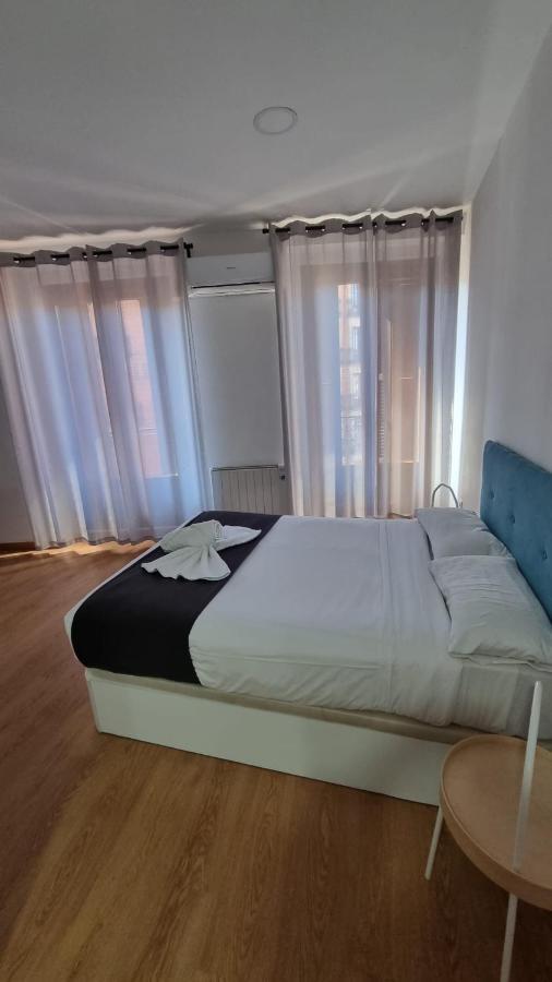 Gs Latina Hotel Madrid Bagian luar foto