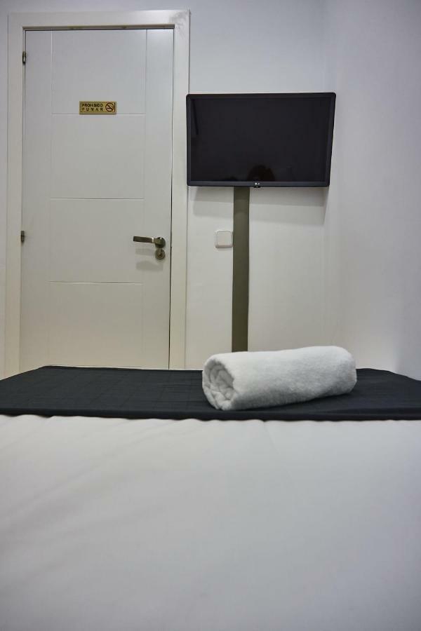 Gs Latina Hotel Madrid Bagian luar foto